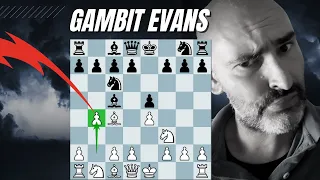 Gambit Evans : variante agressive de l'ouverture italienne