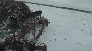 Оранка John Deere по снігу