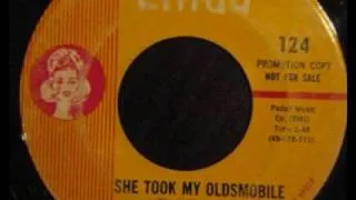 The Romancers - She Took My Oldsmobile (1966)