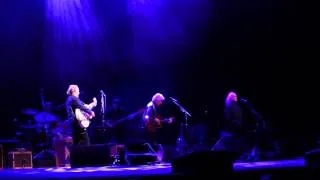 Crosby, Stills and Nash - Helplessly Hoping - LIVE