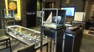 Hublot opens a new boutique in Lucerne featuring innovative displays : animated holographic and LCG