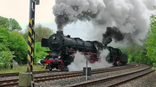 Stoomtrein SSN 01 1075 uit Rotterdam laat zien hoe het moet.