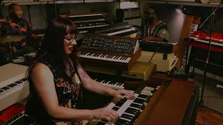 Lisa Bella Donna Trio "California" Live at Custom Vintage Keyboards