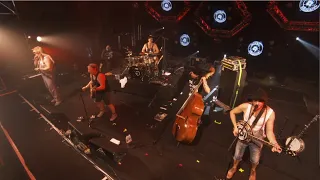 Steve 'N' Seagulls - Thunderstruck (Live Trans Musicales 2015)