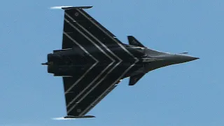 Blistering French Air Force Rafale display - Cosford air show 2022 [4K]