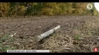 Спалені та зруйновані будинки, дороги вкриті боєприпасами: ситуація в Ічні / включення