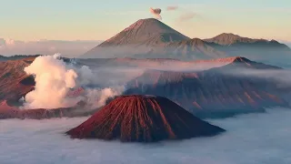 Mount Bromo (Java, Indonesia) | Inside an active volcano - SPECTACULAR scenery!