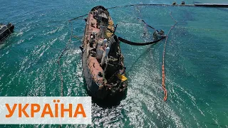 Удалось перевернуть. Затонувший в Одессе танкер Делфи поставили на киль