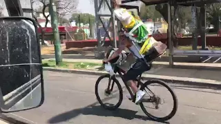 Schianto in bici con la statua di Gesu'