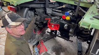 Modifying the PTO and fitting a Rockinger hitch on a Unimog 421