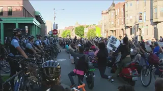 Protests calling for police reforms, policies to address racism continue in Chicago