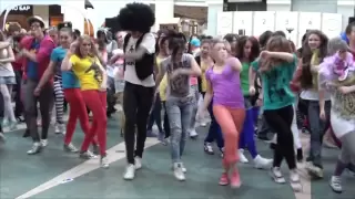 Флешмоб в Москве (ТЦ АТРИУМ). LMFAO 10 марта 2012