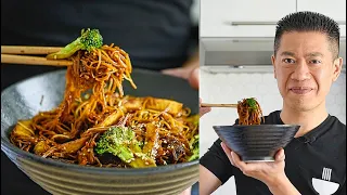 The Broccoli + Noodles recipe I can eat all month long!