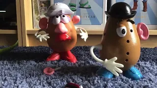 Mr. Potato Head " I told you kids, stay out of my butt" | Toy Story Stop Motion