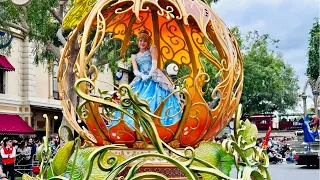 Live Disneyland Magic Happens Parade, Rides, New Merch, Disney Characters, Fun Facts