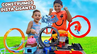 Rutina de Tarde con Family Juega | Construimos una PISTA GIGANTE | Family Juega