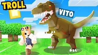 TROLLUJĘ BELLĘ PRZEBRANY ZA DINOZAURA w Minecraft! | Vito i Bella