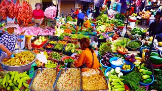 Real-life food scenes, live food market, live fresh food supplies, Cambodian lively market scenes