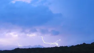 gros orage au loin à Ste-Colombe-sur-l'Hers du 17 mai 2024 dans l'Aude