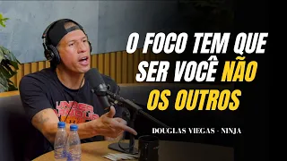 É VOCÊ E DEUS, O SEGREDO É ACREDITAR, O RESTO É COM ELE! -   DOUGLAS VIEGAS