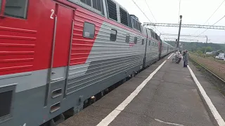 ЧС7-027 с пассажирским составам Москва- Анапа проследует ст. Азарово