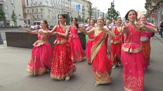 2021 05 26 Харинама Gaura Shakti м. Курская (Чкаловская) (1/2). Harinama in Moscow.