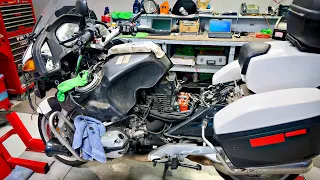 Fuel Pump R&R Mistake!! • 2009 BMW R1200RT-P! | TheSmoaks Vlog_2564