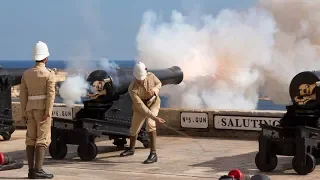 Malta Noon Day Gun (Cannon) Firing in Valletta | Saluting Battery | FULL