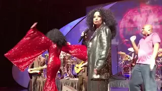 Diana Ross meets "Diana Ross"