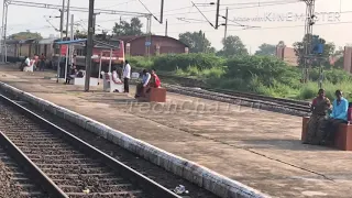 Santragachi - Chennai Central AC Superfast Express Skipping Pendurti Station || #IndianRailways