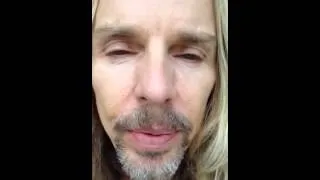 Tommy Shaw sings 'Happy Birthday' to Alana