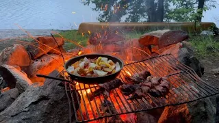 Canoe camping / Hammocks & RAIN / Bacon wrapped steak tips / Campfire cooking