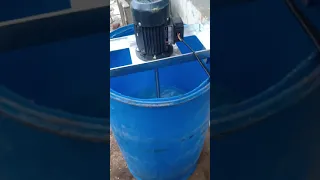 Barrel mount liquids mixer machine