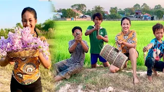 Catch Clean Cook Fish On Rice Field To Make Hyacinth Flower Flower Toek-Kroeung