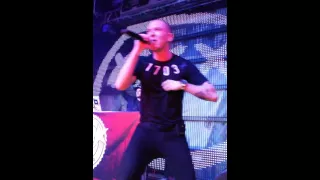 OXXXYMIRON на концерте в Курске взял телефон из за