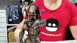 Quick Look - Hot Toys - MMS 443 AvP Wolf Predator