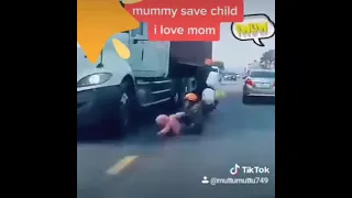 Mom Gave Her Life to Save Her Children in Texas Church Shooting💓I love mom | filling whatsapp status
