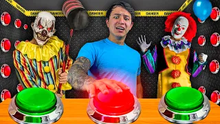 ¡NO LIBERES EL PAYASO ASESINO INCORRECTO! * Habitación de BOTONES MISTERIOSOS