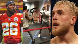 Le'Veon Bell wants that Jake Paul smoke " Set it up " he been in the gym working on his boxing