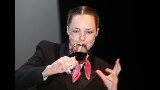 Meilleur jeune sommelier de France 2023 - Finale - Aude Charrol à l'atelier d'accord mets et vins