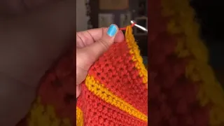 How to switch colors while crocheting #crochet #temperatureblanket