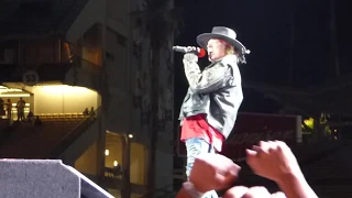 Guns N' Roses perform "Paradise City" at Dodger Stadium (8-19-16)