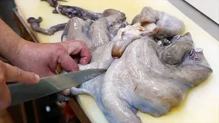 Japanese Street Food - GIANT OCTOPUS Seafood Okinawa Japan