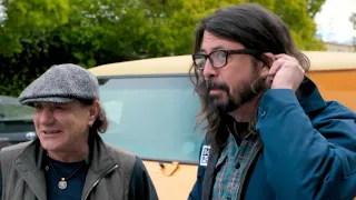 Brian Johnson & Dave Grohl: Tour Van Top Trumps Pt. 2