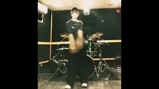 daisuke hirose (tsukasa's va) dancing newly edgy idols