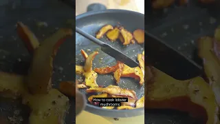 How  to cook lobster mushrooms - Lobster mushrooms pastry puff flatbread #turnipvegan