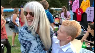 Meeting Jared Leto's amazing Mom- #jaredleto #thirtysecondstomars #shannonleto Camp Mars 2018