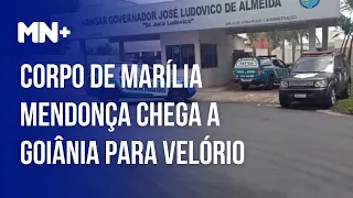 Corpo de Marília Mendonça chega a Goiânia para velório aberto ao público