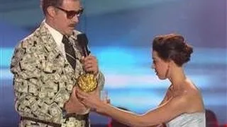 Aubrey Plaza crashes Will Ferrell's MTV speech