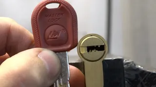 вскрытие дверного двухрядного со змейкой замка мастерлок MASTER-LOCK .медвежатник.